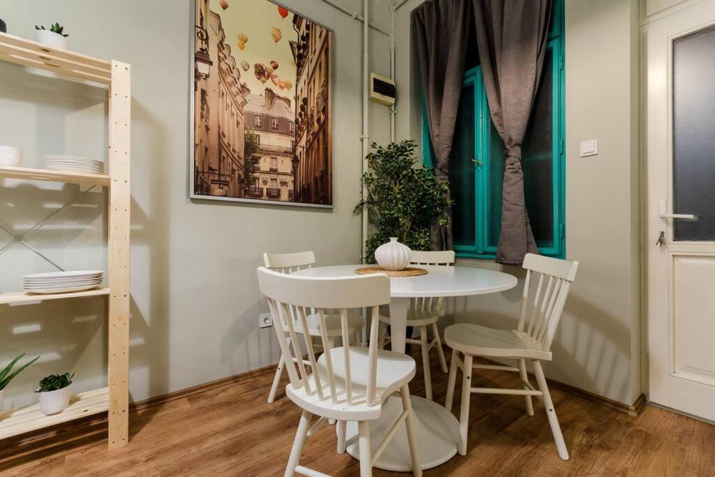 Cosy Apartment In Party District K30 ブダペスト エクステリア 写真